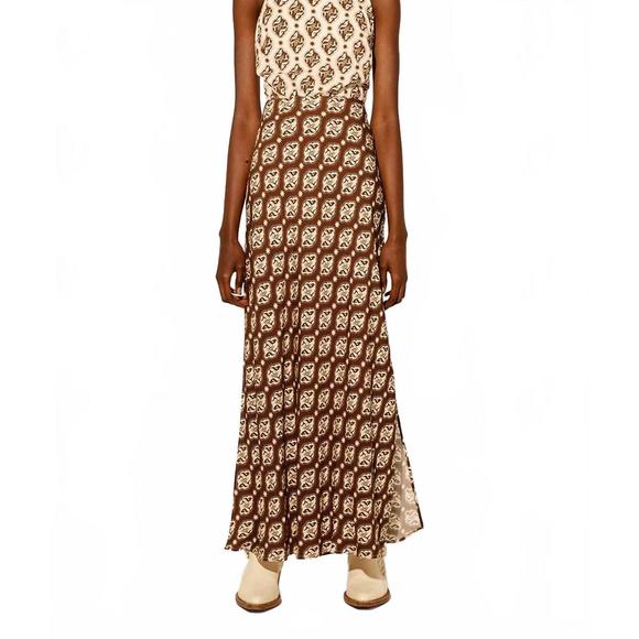 KIVARI Dresses & Skirts - NEW KIVARI halter maxi dress in melody